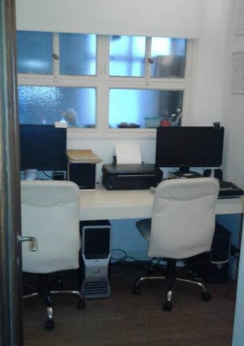 Imagen 9 de 18 de A Metros Del Rio, Av.belgrano, Importante Departamento