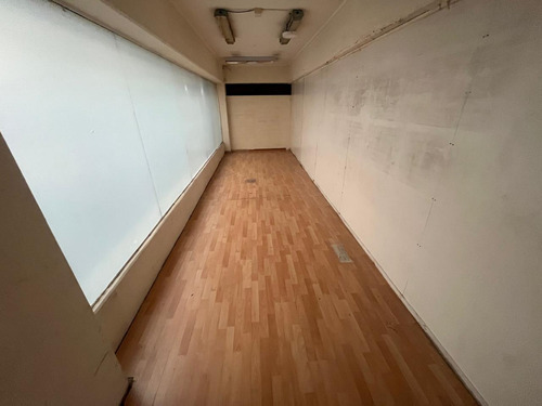 Arriendo Oficina Ed. Giratorio Conexión Metro Los Leones, Pl