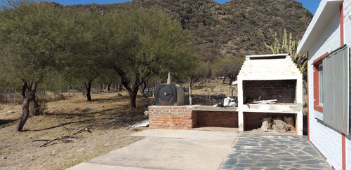 Campo Con 3 Viviendas Mas Pileta