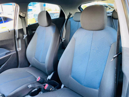 Imagem 13 de 15 de Hyundai Hb20 1.6 Comfort Plus 16v Flex 4p Manual