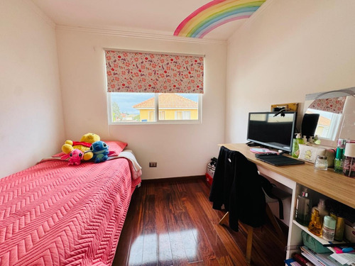Cómoda Y Amplica Casa En Serena Oriente 5d/3b, Gran Quincho!