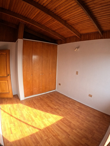 Casa Familiar 291 M2 En 512 M2 Terreno Bosques De Montemar