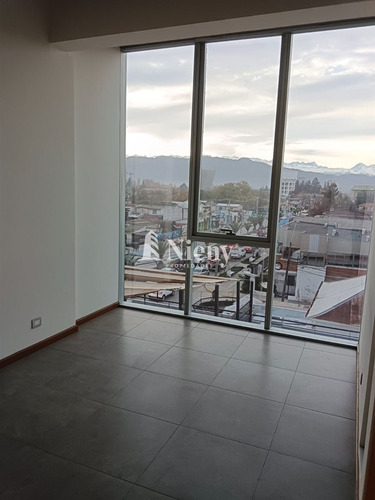 Oficina Nueva Semiamoblada En Arriendo En Focus Center