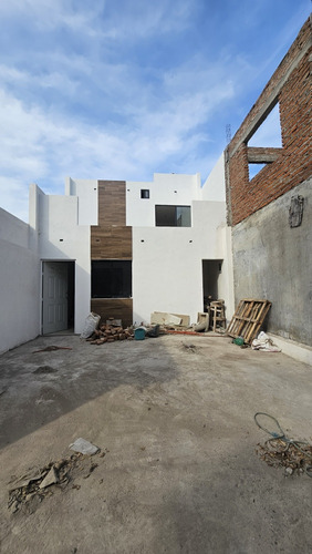 Se Vende Casa En Mazatlan Con 108 M2 De Construccion,