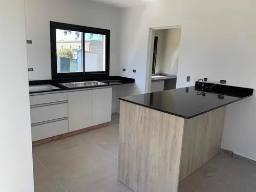 Imagen 3 de 18 de Casa - Los Cardales