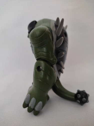 Imagen 2 de 4 de Ultimate Humungousaur Alien Ben 10 Bandai 02