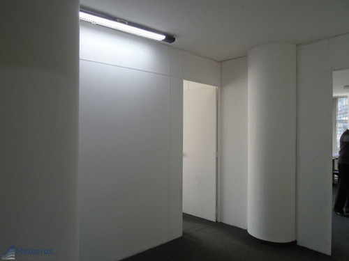 Imagem 10 de 15 de Conjunto Comercial C/80,00m2 Úteis Reformado, A 100 Metros Do Metrô, Rua José Bonifácio- Sé. - Md945