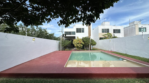 Casa Equipada De Tres Recamaras Em Vida Verde, Cholul.