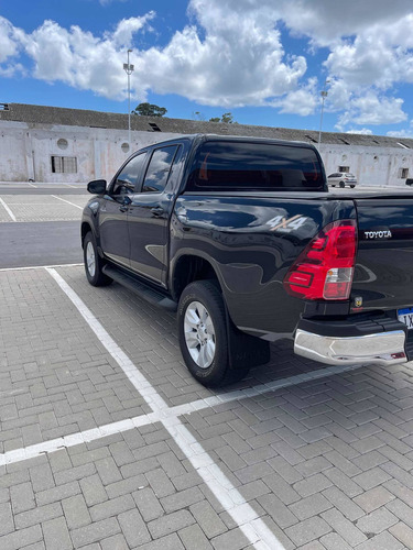 Imagem 3 de 22 de Toyota Hilux 2017 2.8 Tdi Srv Cab. Dupla 4x4 Aut. 4p