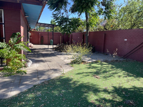 Local Comercial En Arriendo En Lo Barnechea. Excelente