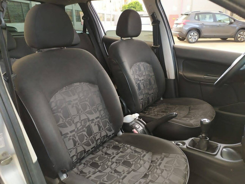 Imagem 13 de 13 de Peugeot 207 1.4 Xr 8v Flex 4p Manual