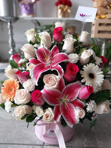 Imagen 2 de 2 de Rosas, Ramos, Arreglos Florales, Flores, Gerberas, Box, Madr