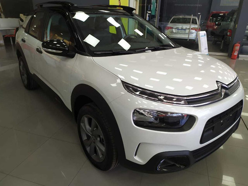 Imagen 2 de 17 de Citroën C4 Cactus Feel Pack Plus No Kicks No Renegade (s)