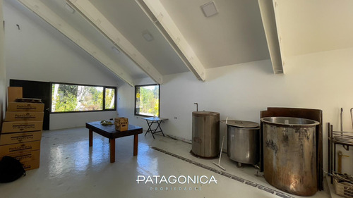 Venta Local 174m2 Planta. Elab. Cerveza, S/ruta, Villa La Angostura