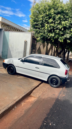 Volkswagen Gol 1.6 3p Álcool