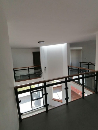Imagen 4 de 7 de Se Vende Casa En Zibata, Hermosa Residencia, Con Doble Altur