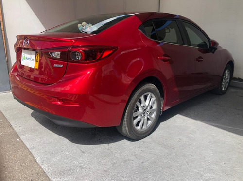 Mazda 3 Touring Sedan 2.0 Mecanico