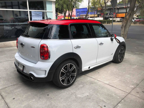 Imagen 4 de 12 de Mini