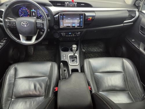 Toyota Hilux 2.7 Srv Cab. Dupla 4x2 Flex Aut. 4p