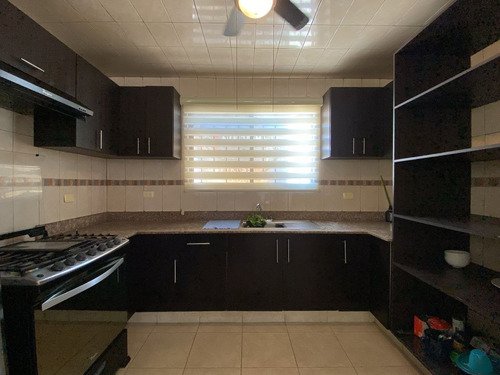 Casa Amueblada En Renta/venta En Las Americas Ii