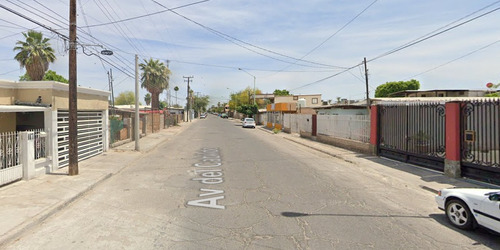 Casa En Remate En Av Del Cabildo Villa Colonial Mexicali Baja California 