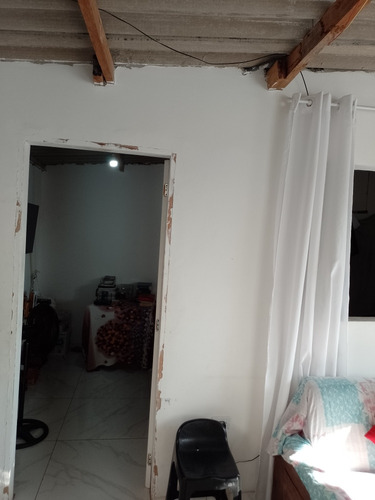 Casa Com Dois Quartos Sala Cozinha Americana Um Banheiro