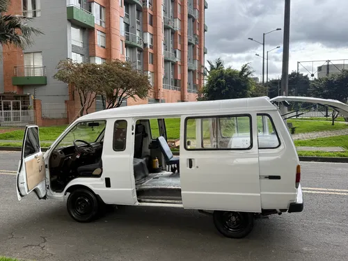 Nissan Vanette 2.4l