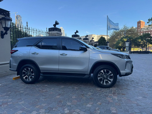Toyota SW4 2.8 Tdi Diamond 4X4 6At 7As