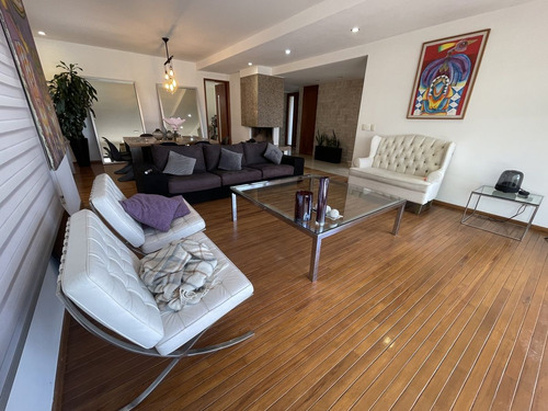 Espectacular Casa Con Excelente Ubicación En La Mejor Zona De La Herradura