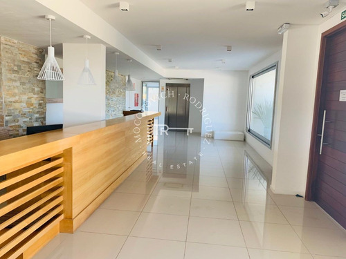 Imagen 18 de 24 de Emerald Apartamento En Venta - 3 Dormitorios + Den- Piscina - Mansa Penthouse Punta Del Este