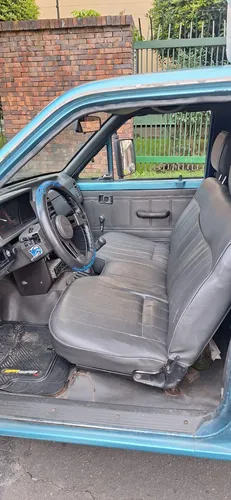 Mazda B2200 2.2 B2200