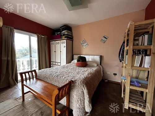 Venta Casa De 6 Ambientes Con Cochera, Galería Y Piscina En Haras Del Sur I