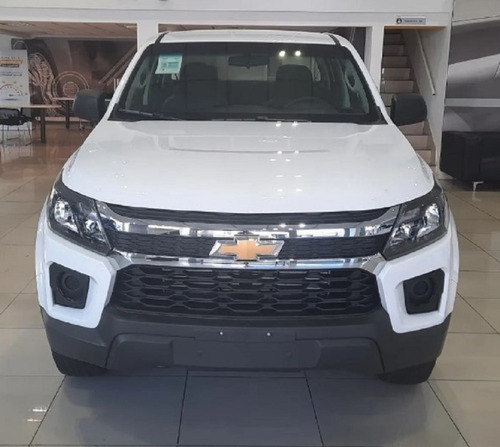 Imagen 3 de 25 de Chevrolet S10 Pick-up Ls Cabina Doble 4x2 2.8td Manual 2023
