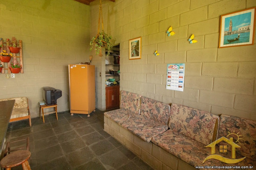 Casa No Bairro Parque Do Trevo Em Peruíbe - 3677