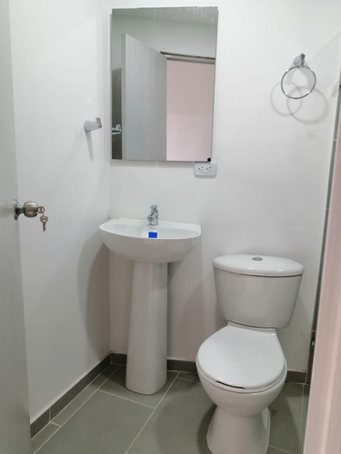 Imagen 6 de 10 de Venta De Aparta Estudio Totalmente Remodelado En Segundo Piso, No Paga Administración