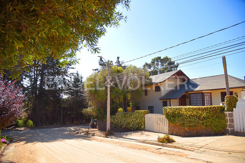 Barrio Tradicional. A 3 Cuadras De Playa