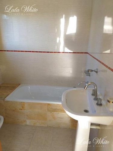 Imagen 15 de 22 de Venta - Casa En Malibú