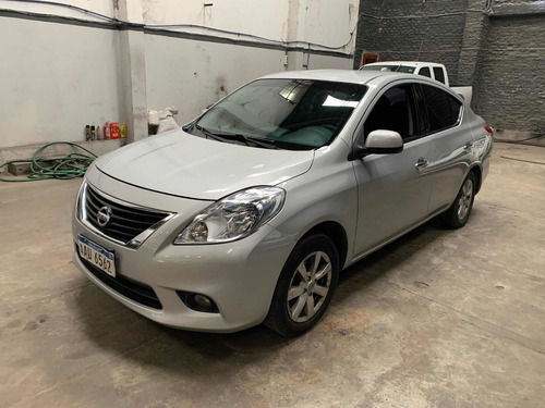 Nissan Versa 1.6 Advance Mt 2015