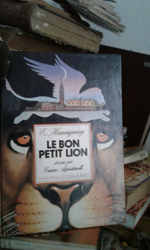 En Francés Le Bon Petit León Ernest Hemingway