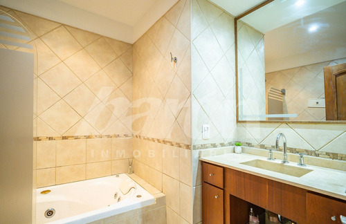 Casa En Venta En Lomas De Zamora