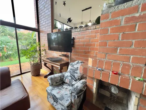Venta Casa Los Balsos 250 Mts2 Admon $780.000