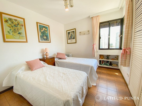 Imagen 18 de 22 de Apartamento En Brava, 3 Dormitorios - Punta Del Este Brava