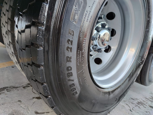 Imagem 12 de 13 de Iveco Hi Way 440 6x2 2018