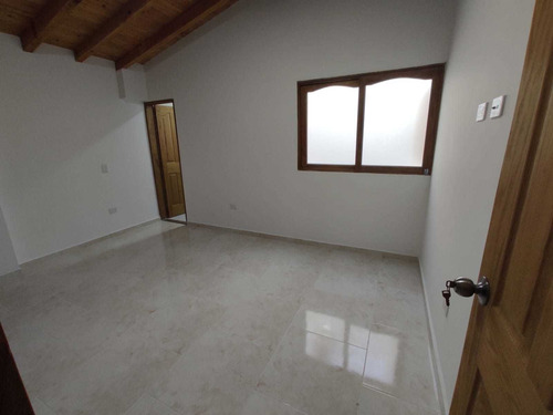 Imagen 7 de 23 de Apartamento En El Carmen De Lujo 185 Metros 750 Millones