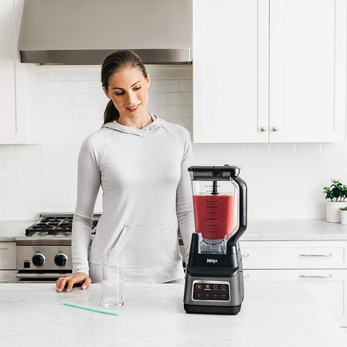 Imagen 5 de 8 de Licuadora portátil Ninja Professional Plus Blender with Auto-iQ BN701 2.1 L gris con vaso de tritan 120V