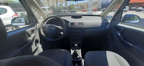 Imagen 8 de 9 de Chevrolet Meriva 2012 1.8 Gl Aa+da