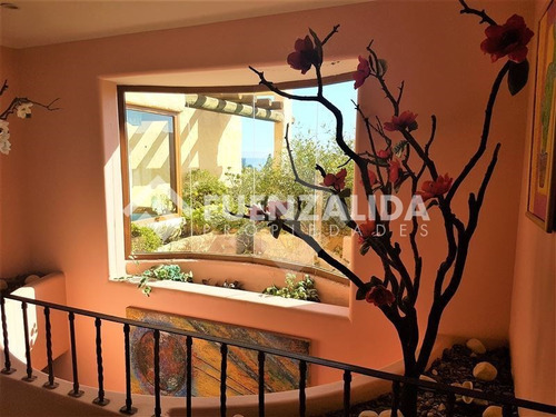 Casa En Venta De 5 Dorm. En Viña Del Mar