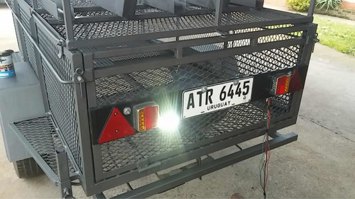 Imagen 2 de 11 de Trailer Con Tapa Y Soporte Para 5 Bicicletas