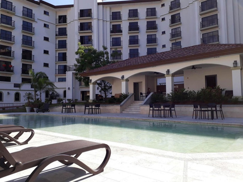 Venta De Apartamento En Ph Embassy Village, Albrook 21-5961