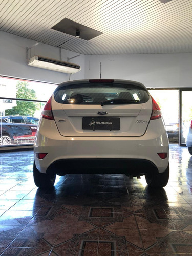 Ford Fiesta Kinetic Design 1.6 Design 120cv Titanium 2012